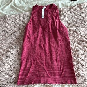NWOT size 4 Lululemon high neck swiftly tank